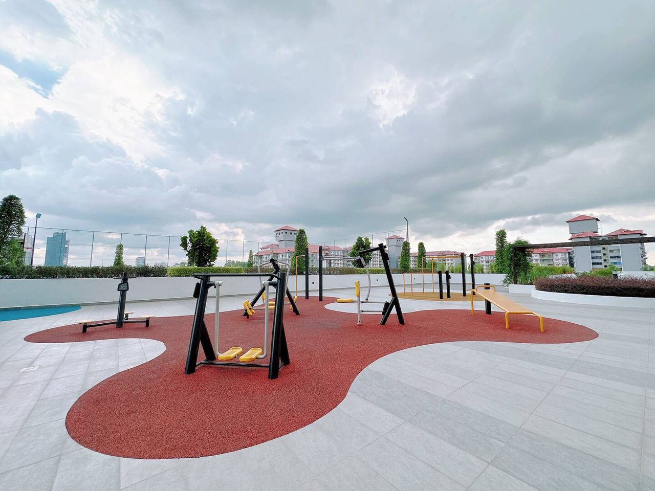Veranda Residences pool and landscaping